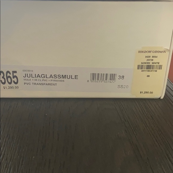 Shoes - Picture 5 of 5